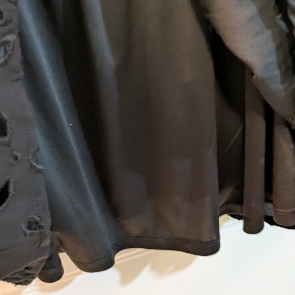 New with tags! Torrid Black Eyelet Puff-Sleeve Top - Picture 6 of 14